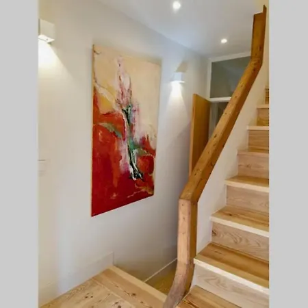 Alcantara With Balcony Apartment